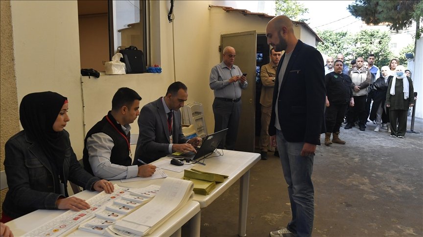 لبنان:ترک شہریوں نے14 مئی کو ہونے والے انتخابات کے لیے ووٹنگ کا آغاز کردیا