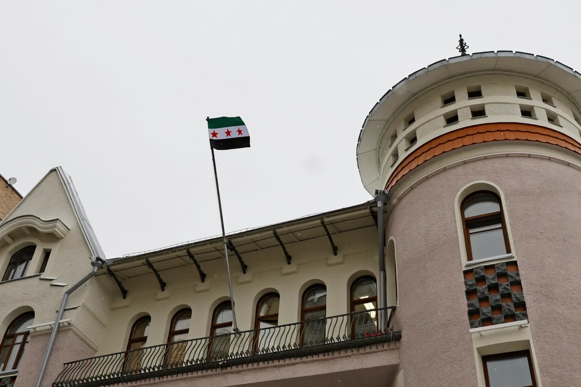 Syrian Rebel Flag Flies High Over Moscow Embassy