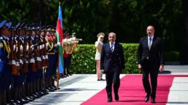 Prime Minister Shehbaz Welcomed with Guard of Honor by President Aliyev in Azerbaijan