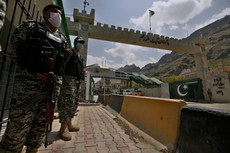 Clashes Erupt Between Pakistani and Afghan Forces at Torkham Border Crossing