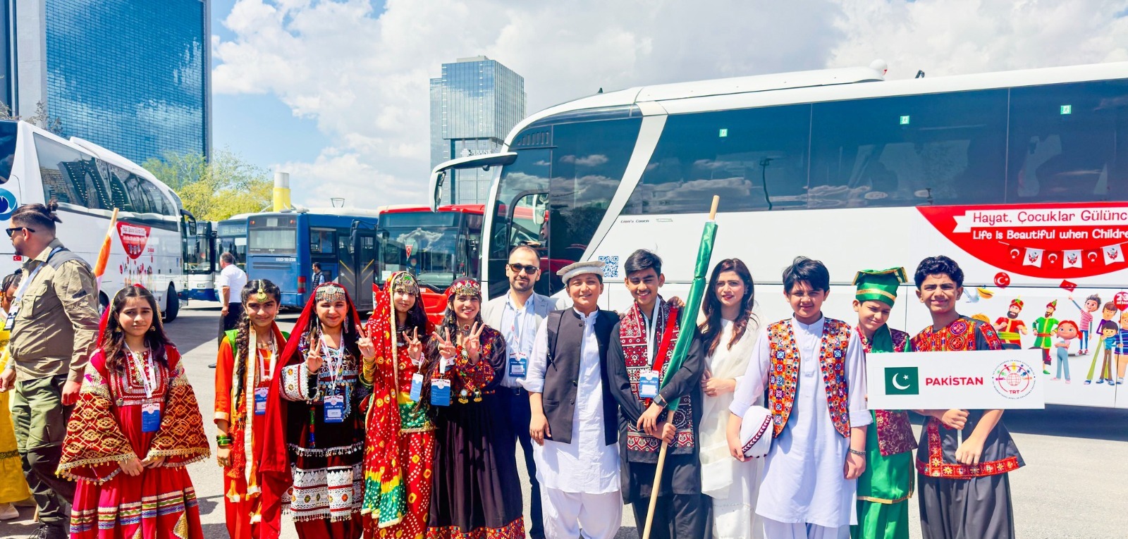 Pak-Turk Maarif Multan Students Dazzle at TRT 23 April Festival in Türkiye