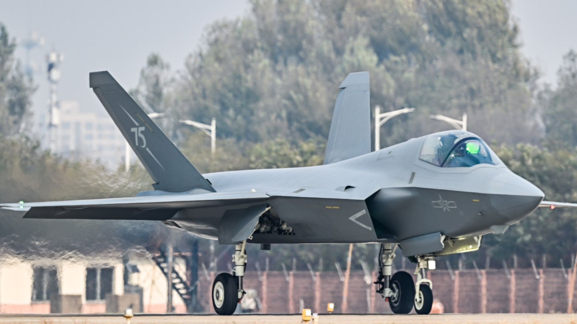 Pakistan to Receive China’s Advanced J-35 — World’s Second Carrier-Based Stealth Fighter, 40 Aircraft to Be Delivered This Year