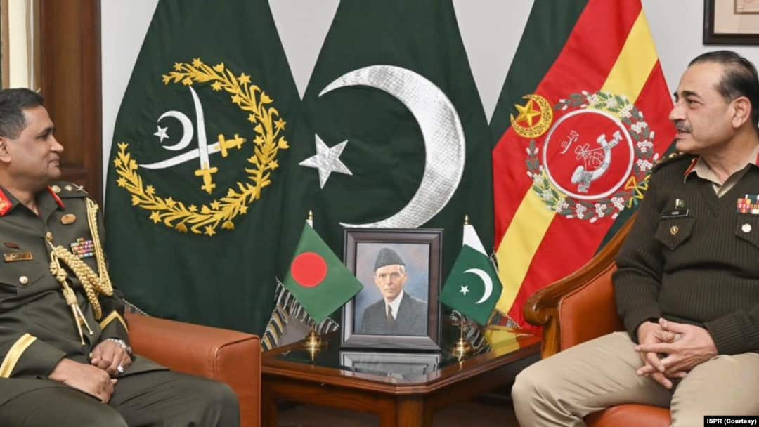 پاکستان اور بنگلہ دیش کے درمیان 53 سال بعد تاریخی فوجی رابطہ — دفاعی تعاون کے نئے دور کا آغاز