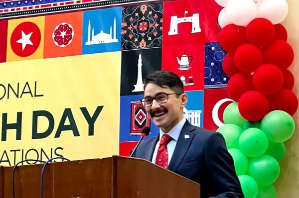 کراچی میٹروپولیٹن یونیورسٹی میں ترکیہ کا قومی دن منایا گیا — ترک قونصل جنرل بطور مہمانِ خصوصی شریک