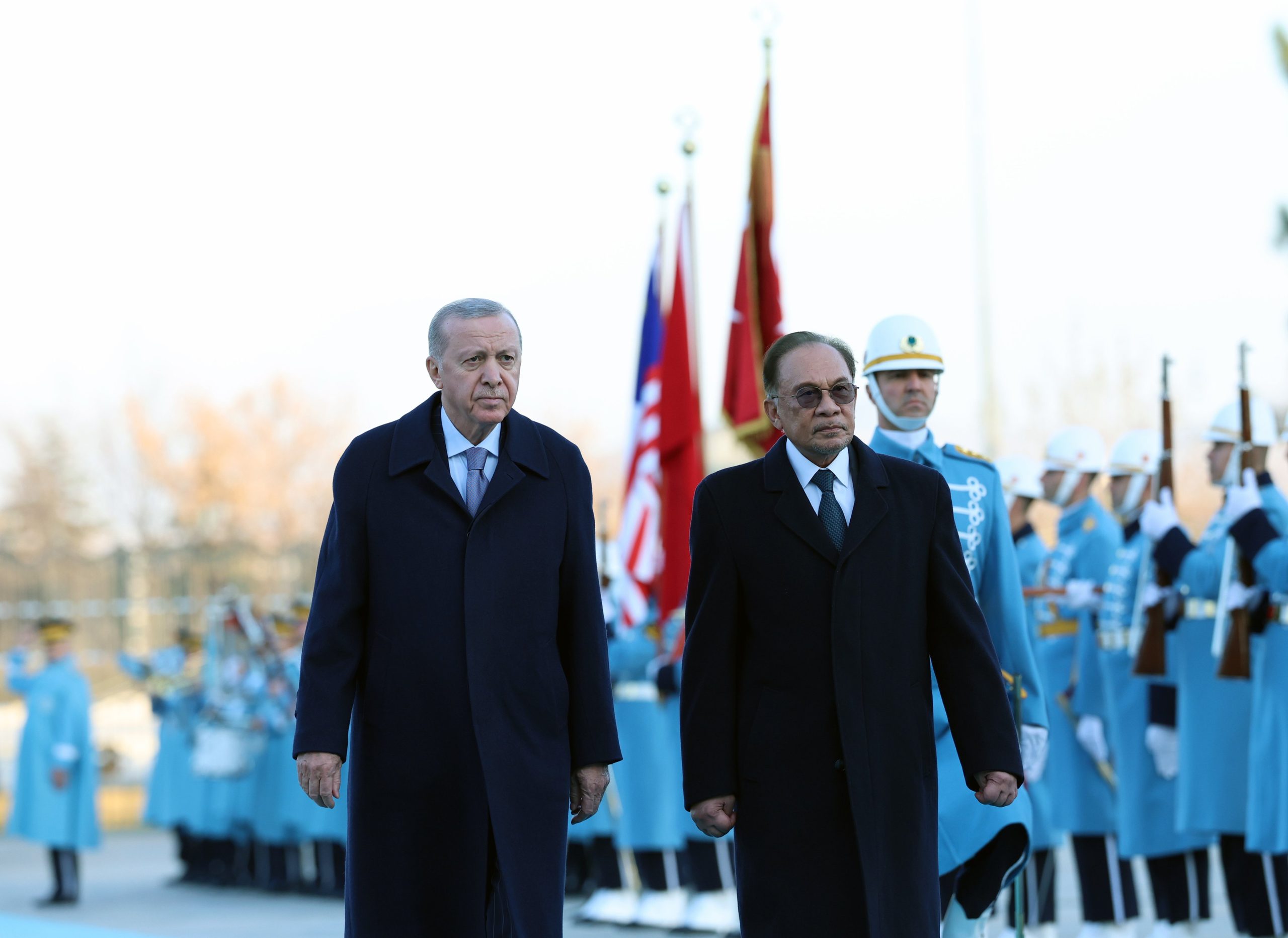 صدر رجب طیب اردوان اور انور ابراہیم کی ملاقات، دوطرفہ تعاون کو فروغ دینے پر زور