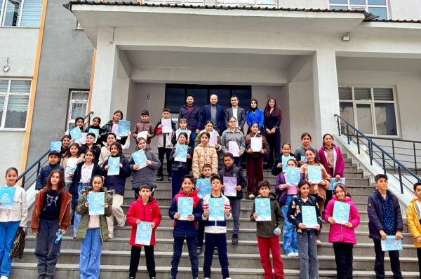 ترکیہ میں مطالعہ کا رجحان مضبوط، 3 لاکھ 58 ہزار طلبہ ’کتاب کُرْدو‘ مقابلے میں شامل