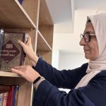 دادی بننے کے بعد یونیورسٹی کا سفر،58 سالہ خاتون نے ثابت کیا تعلیم کے لیے عمر کوئی رکاوٹ نہیں